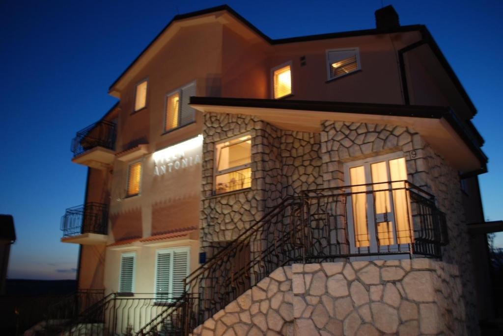 Antonia Apartment *